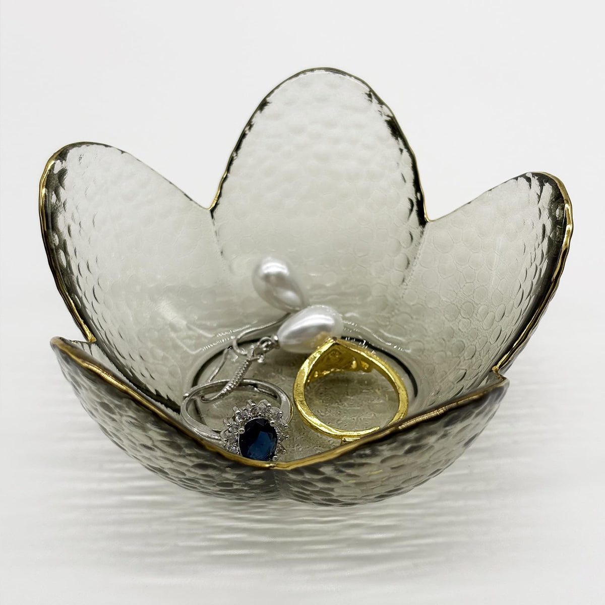 Purple Flower Ring Dish, Small Glass Jewelry Dish Tray, Ring Holder Jewlery Tray Trinket Dish, Bathroom Nightstand Decor Jewelry Bowl Christmas Friendship Birthday Gifts for Women, Soap Dish